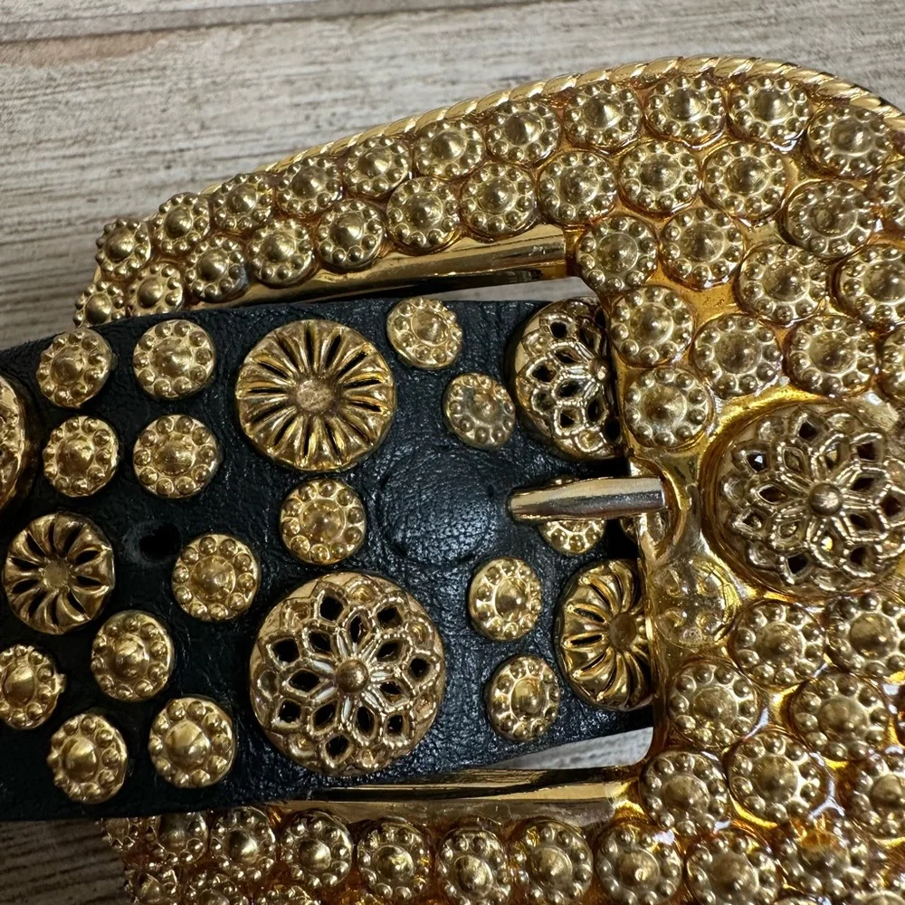 Michael Morrison Belt